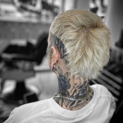 JN2672_in-blog-img_400x400_Meet-the-Barber-Series-celine.jpg